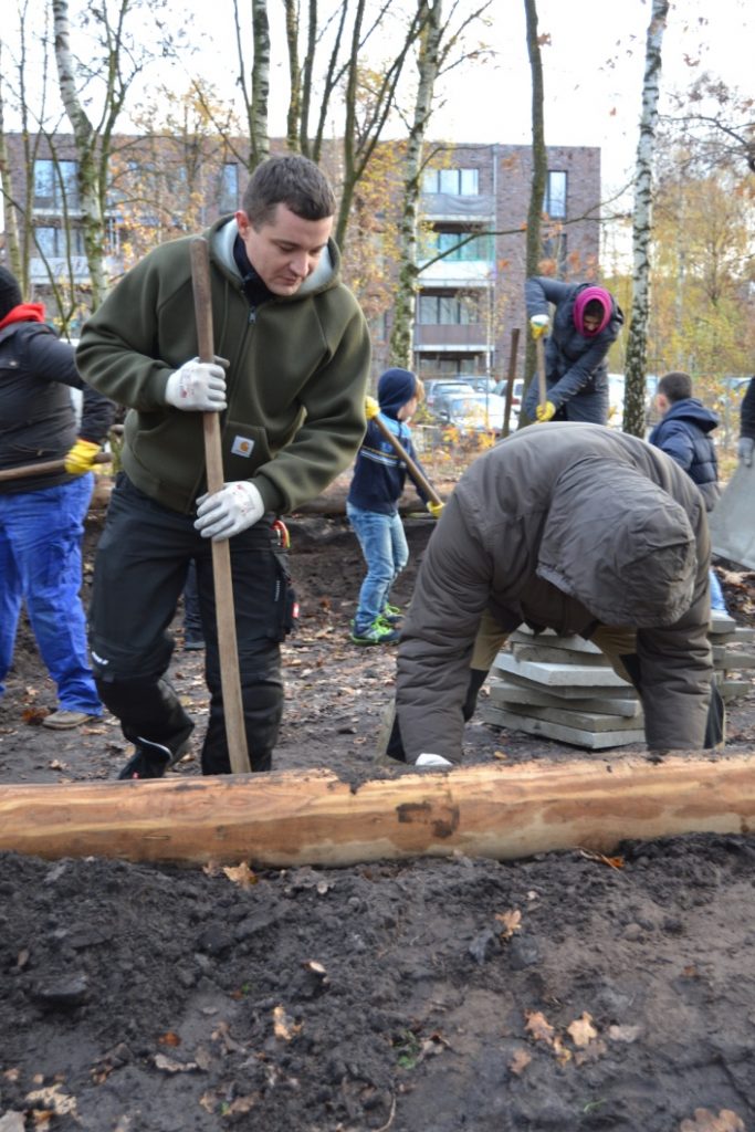 Foto Sandkistenbau Grundschule Am Johannisland