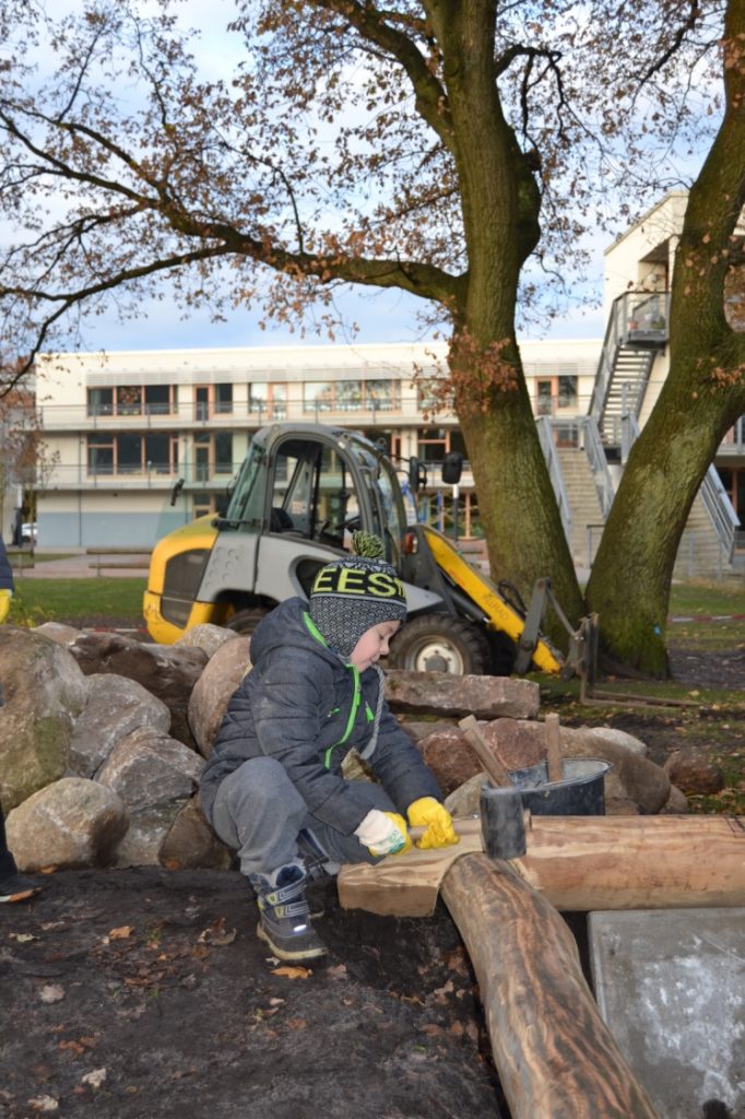 Foto Sandkistenbau Grundschule Am Johannisland